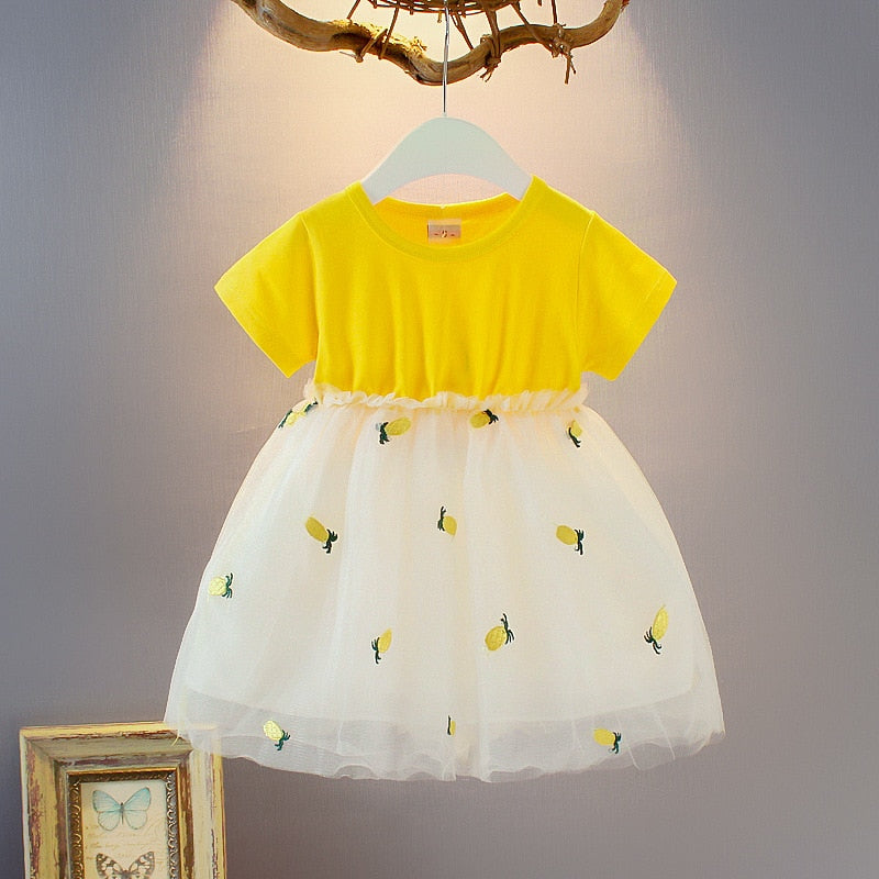 Small and medium girl pineapple skirt Small and medium girl pineapple skirt
